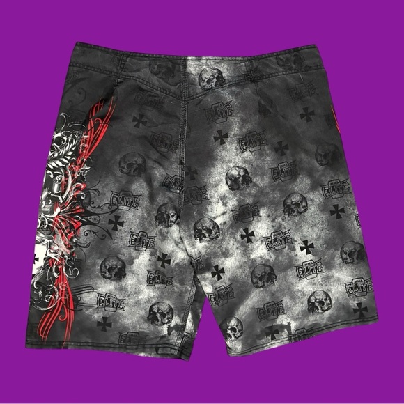 Elite MMA Skull and Cross Shorts - Picture 2 of 5